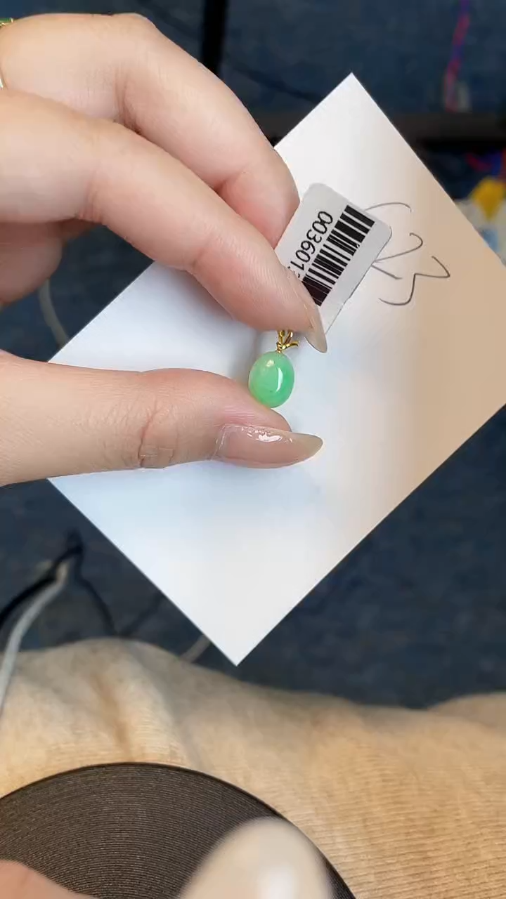 【闪购商品】翡翠颈饰18K金镶嵌00000000