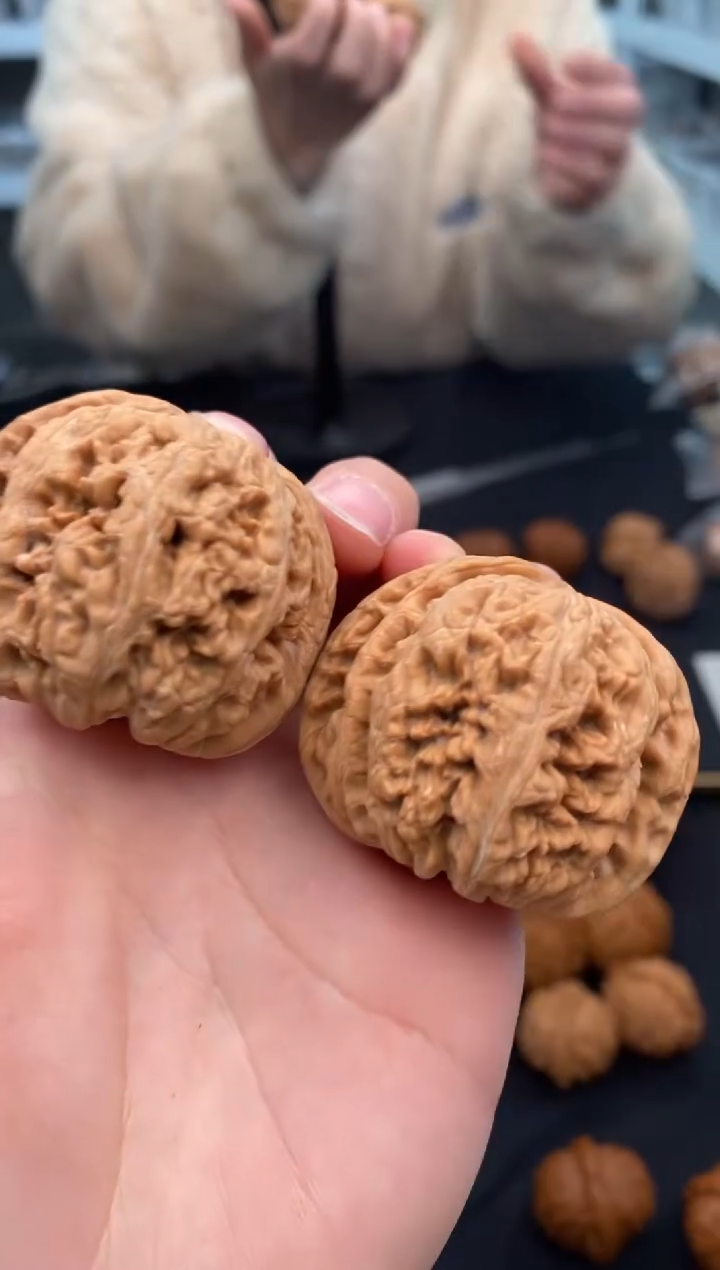 【闪购商品】文玩核桃把件肉球筋42-t806