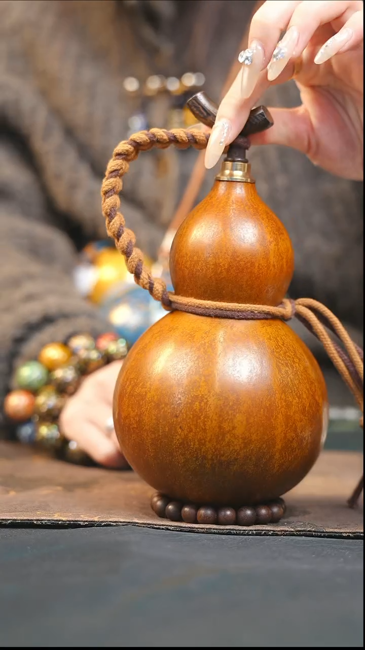 【闪购商品】XV185大漆酒葫芦不包手串及旋转底座