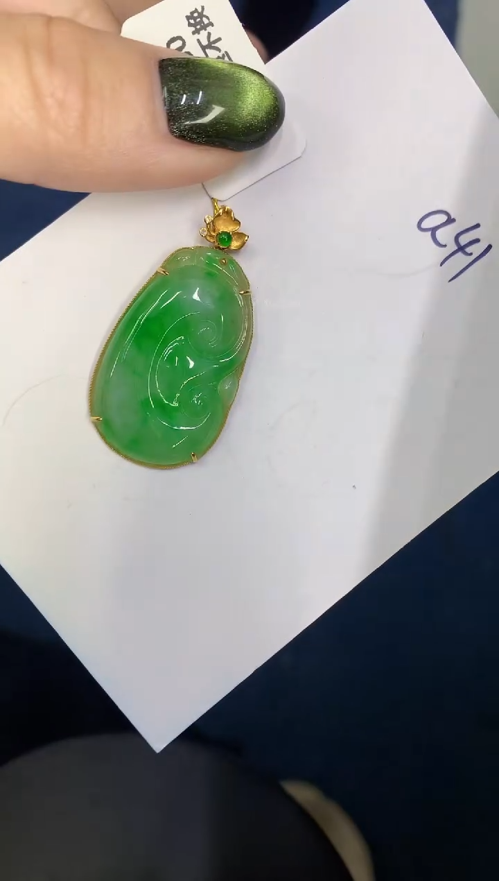 【闪购商品】翡翠颈饰18K金镶嵌00000000000