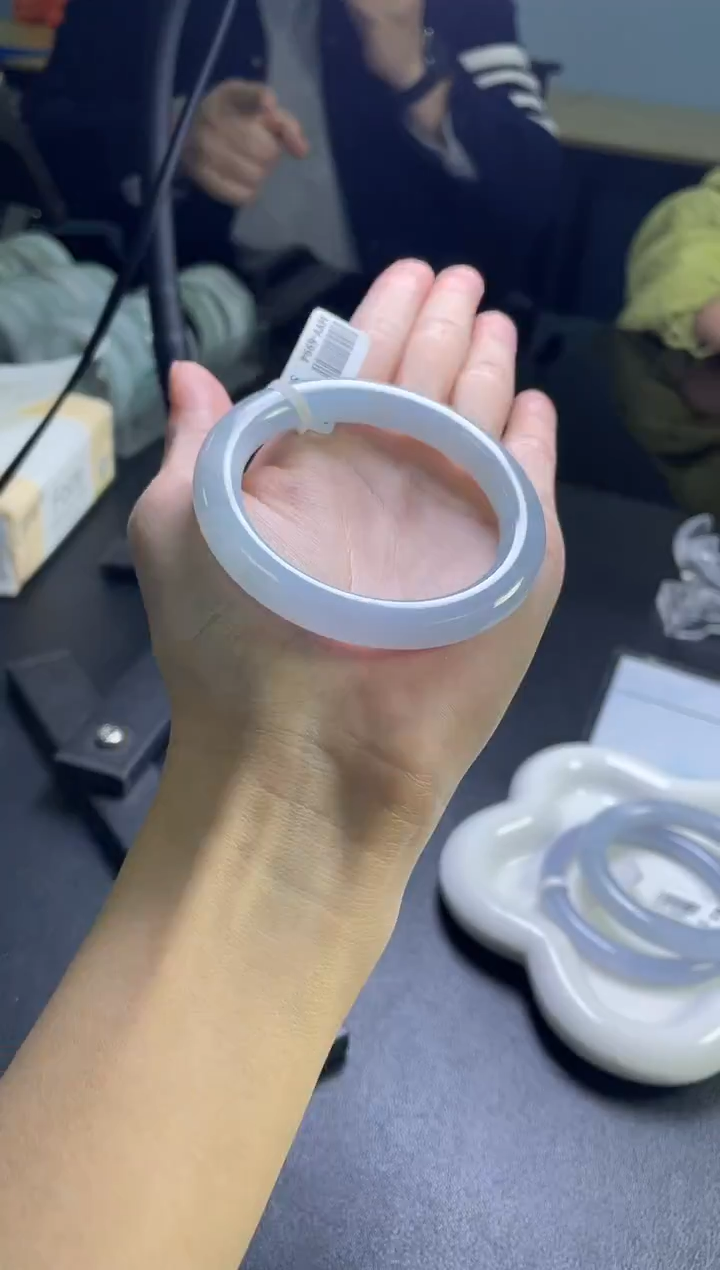 未镶嵌手镯定制翡翠?*?手镯