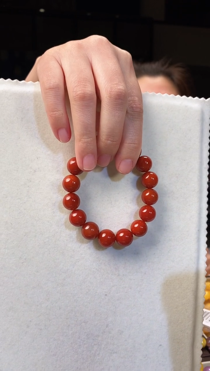 未镶嵌手串南红玛瑙妞*臭川料南红双色12.4MM 毕业