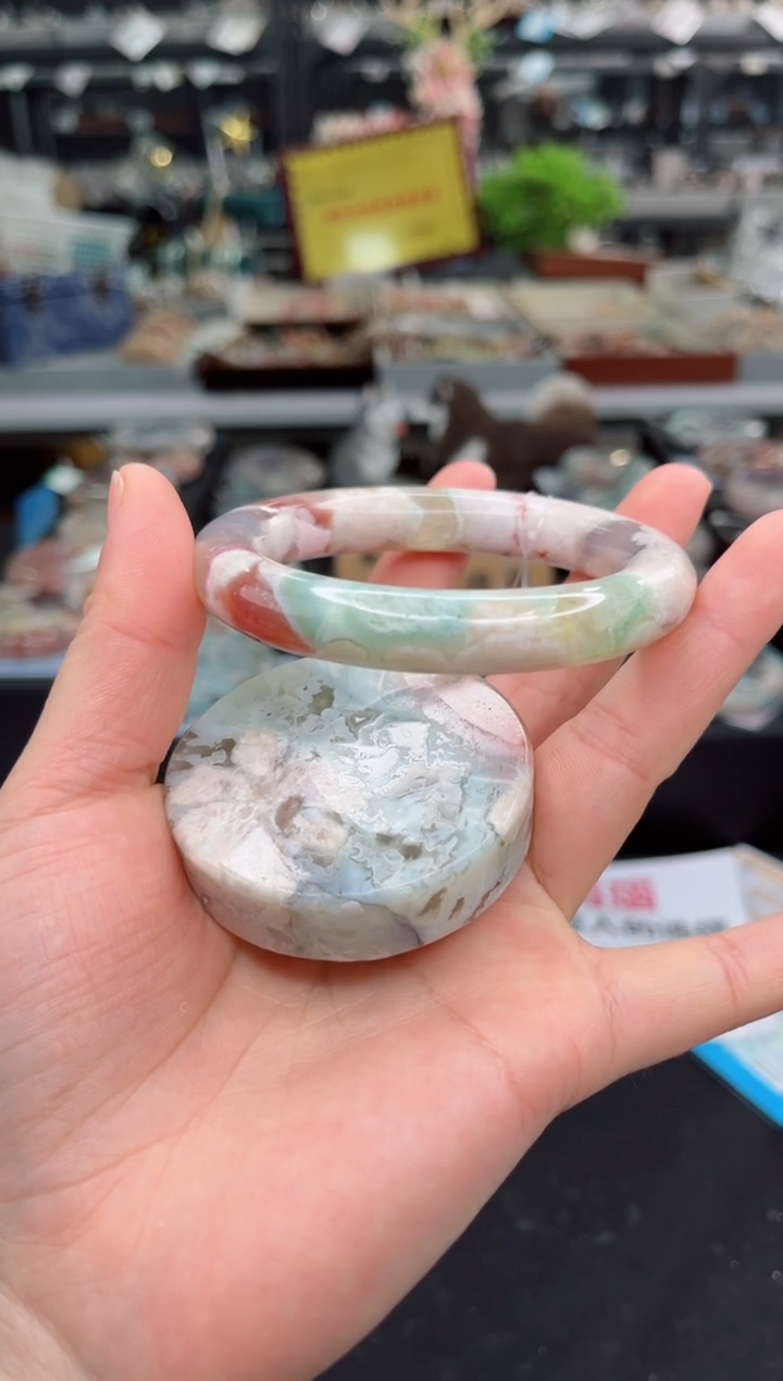 【闪购商品】石英质玉手镯未镶嵌57圈口（赠品镯心）S921133