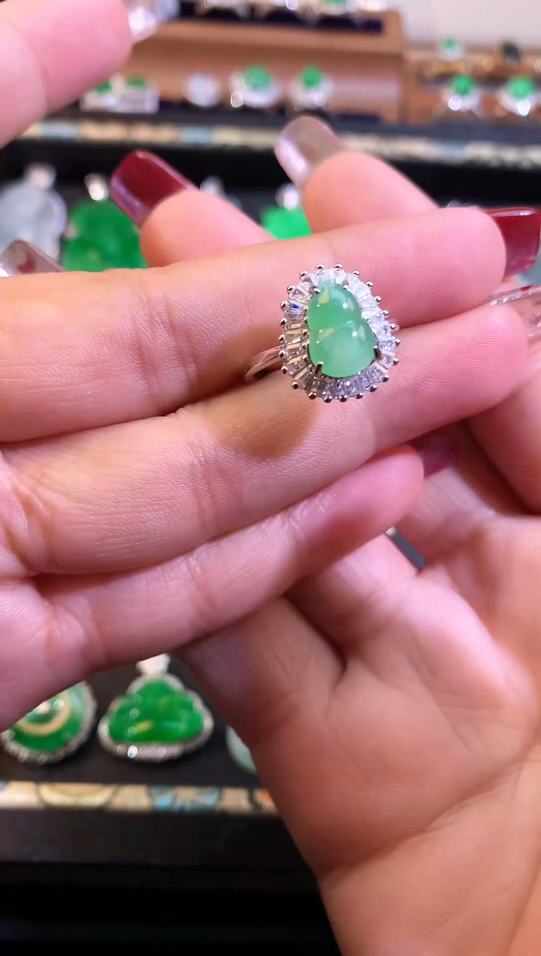 【闪购商品】翡翠戒指银S925镶嵌缅甸天然A货翡翠