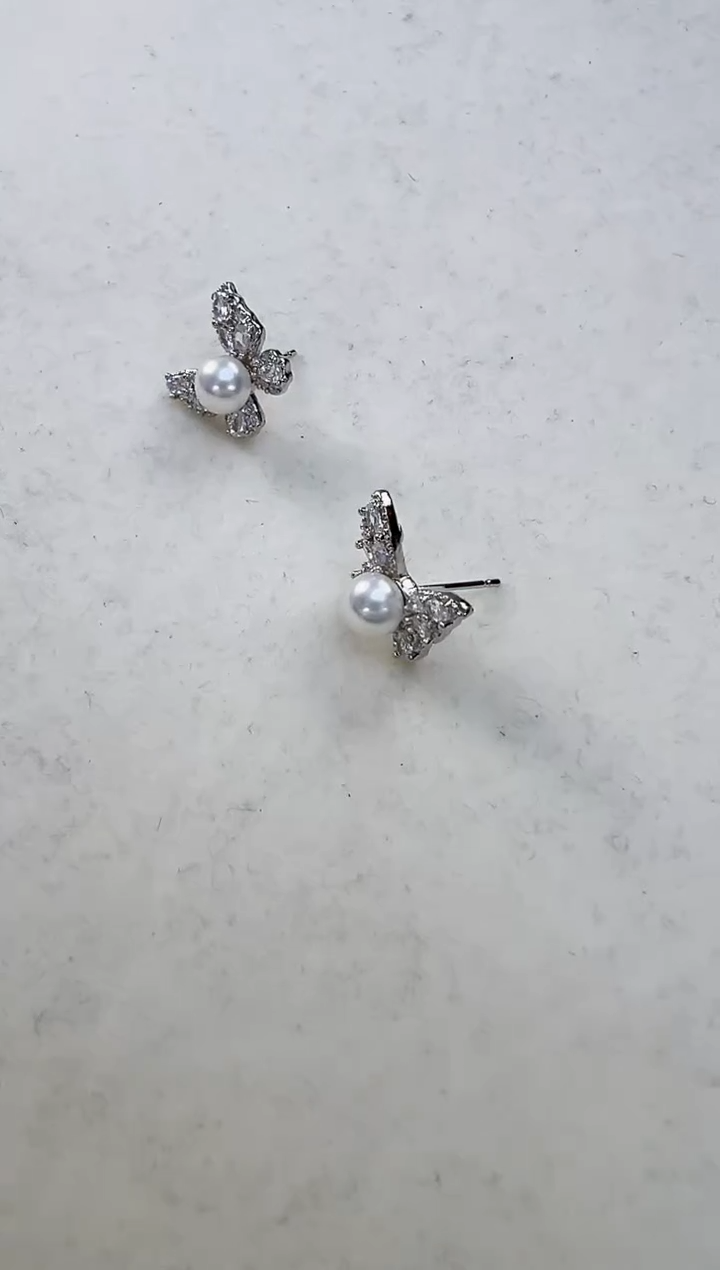 【闪购商品】淡水珍珠耳饰合金福叠银色