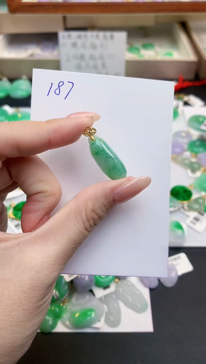 颈饰未镶嵌翡翠天然缅甸A货翡翠