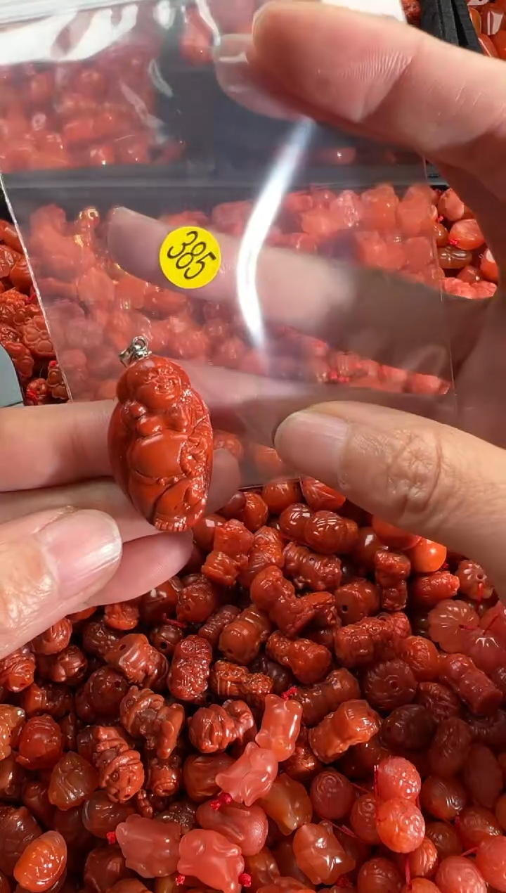 【闪购商品】南红玛瑙颈饰未镶嵌1