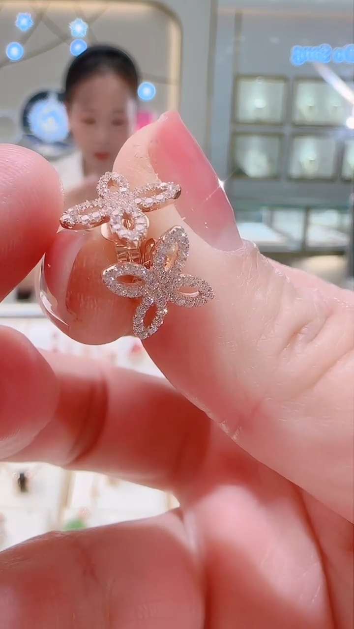 【闪购商品】合成立方氧化锆耳饰18K金镶嵌耳饰