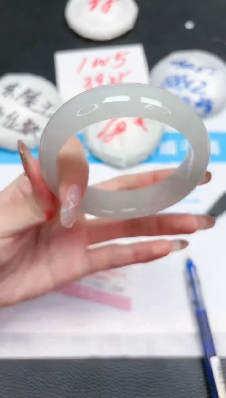 【闪购商品】石英质玉手镯未镶嵌314-58.4