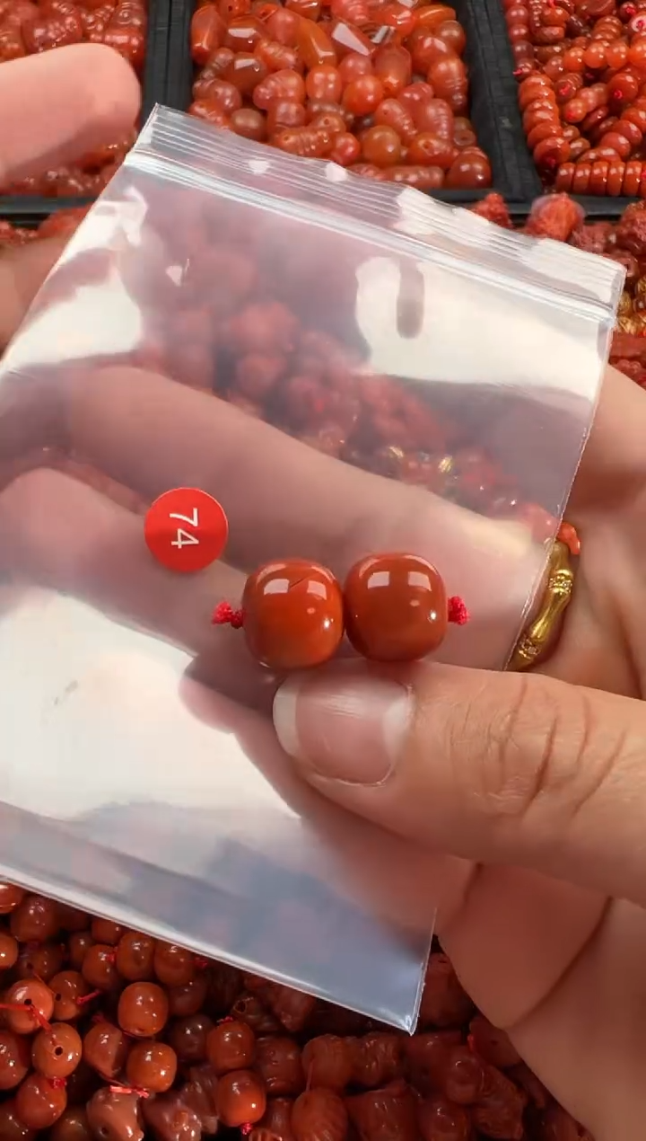 【闪购商品】南红玛瑙颈饰未镶嵌1