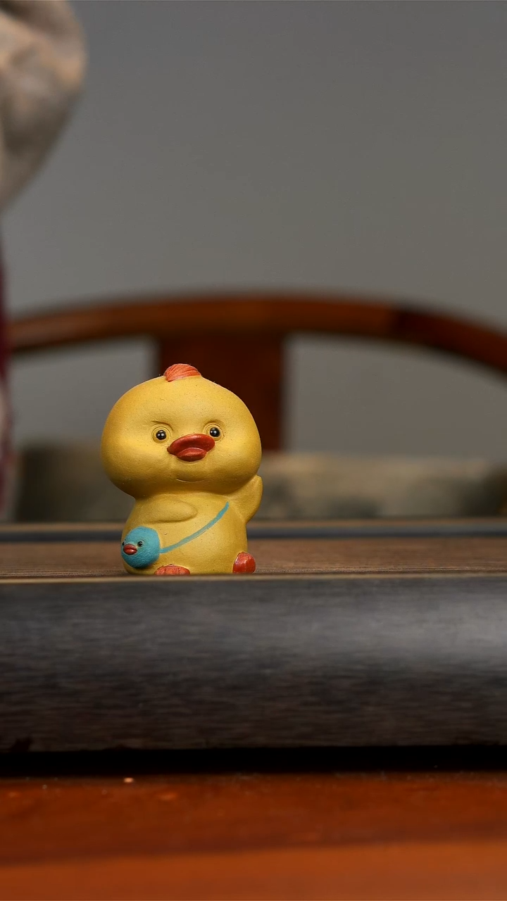 【闪购商品】紫砂茶壶黄段泥背包鸭