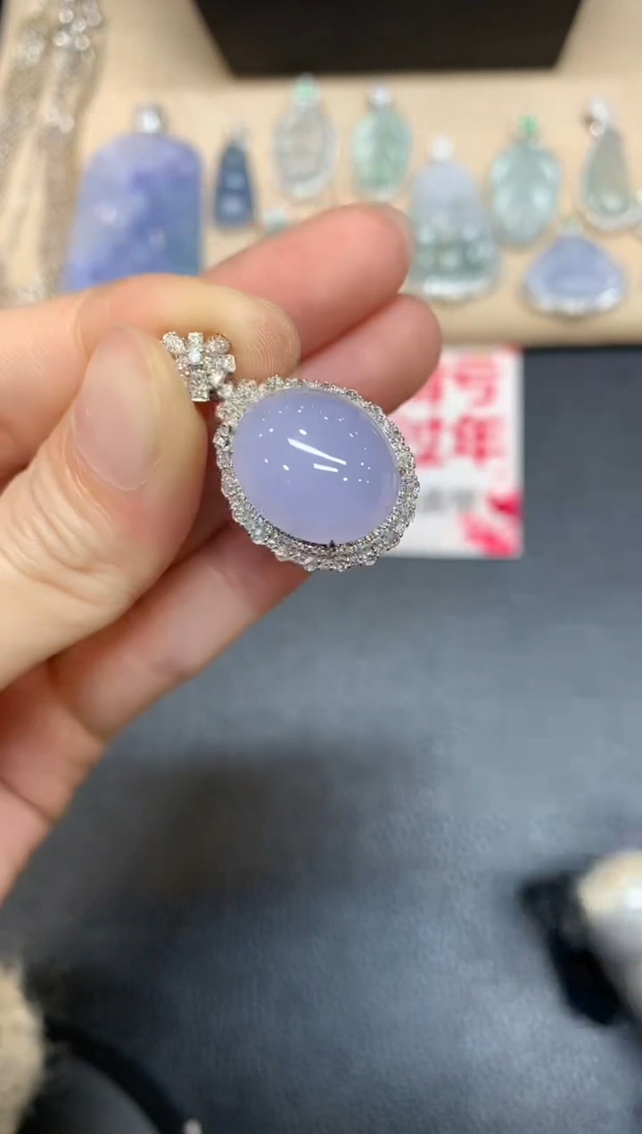 【闪购商品】翡翠吊坠(不含链)18K金镶嵌【无服务费