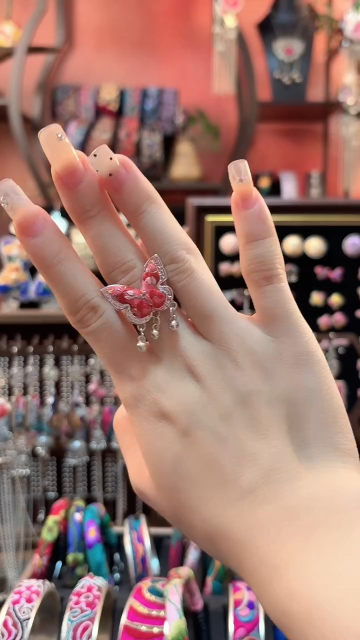 织绣小**学 云织谣民族风精美饰品   41