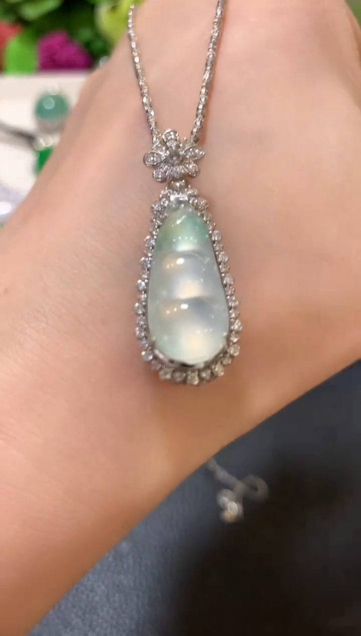 吊坠(不含链)18K金镶嵌翡翠n15  