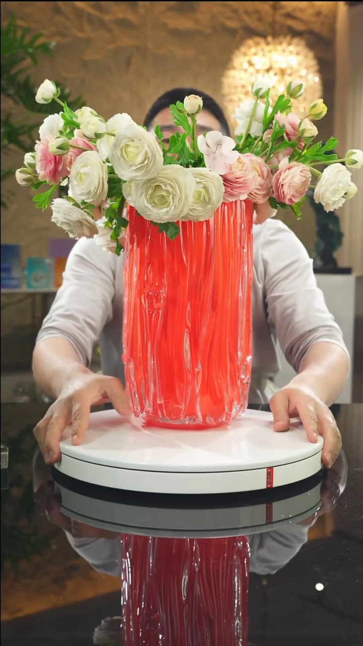 【闪购商品】瓷片设计款红色花瓶