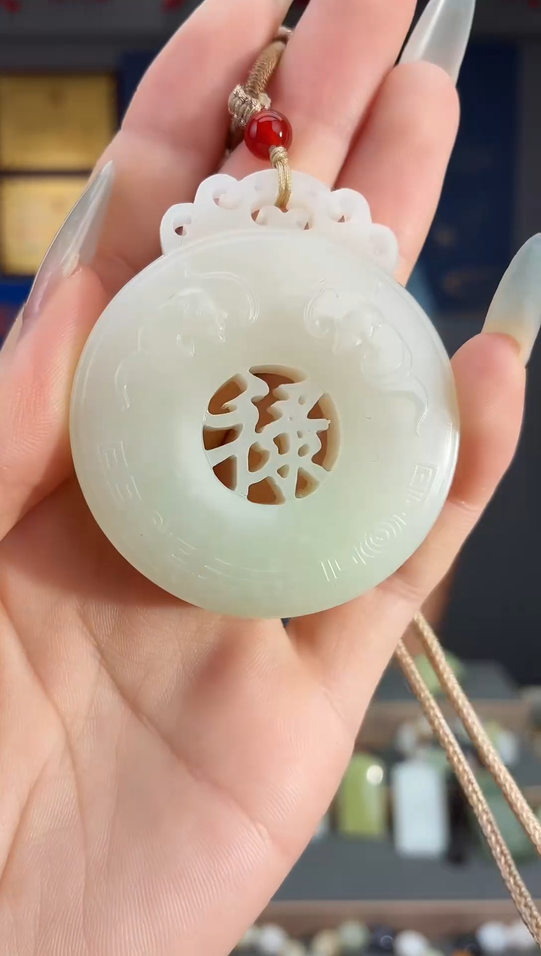 颈饰未镶嵌和田玉1