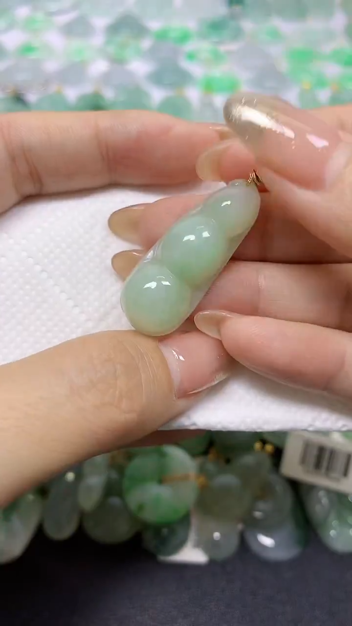 颈饰未镶嵌翡翠A货
