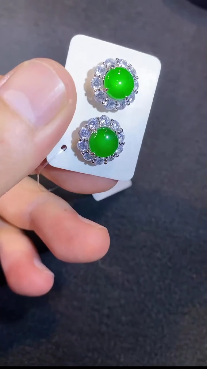 【闪购商品】翡翠耳饰未镶嵌多样性发货其一不含链