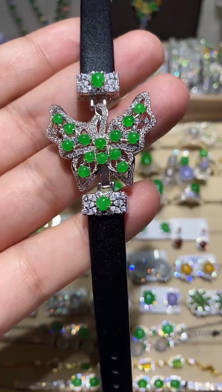 【闪购商品】翡翠耳饰银S925镶嵌手表链