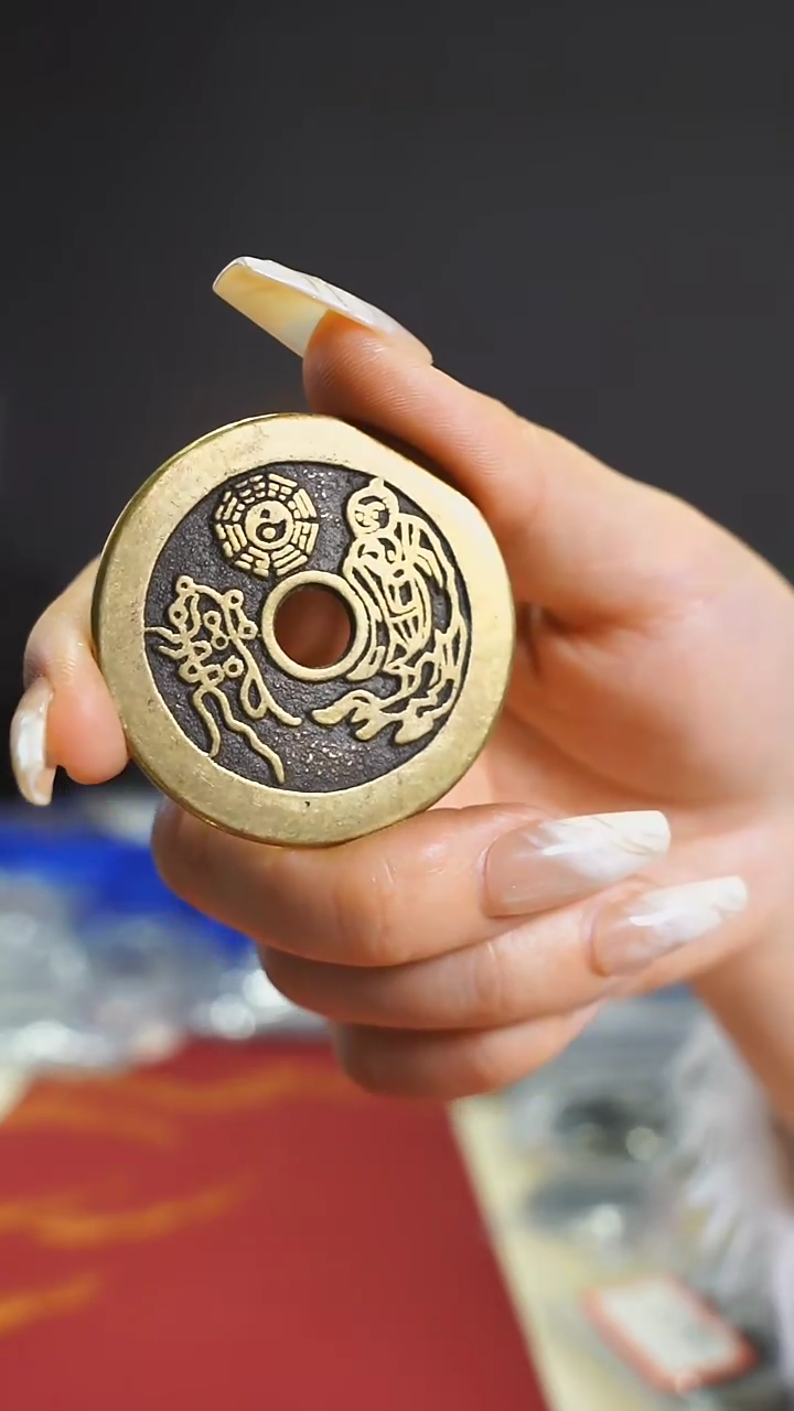 【闪购商品】铜现代山鬼背太上咒4.4cm/112-22