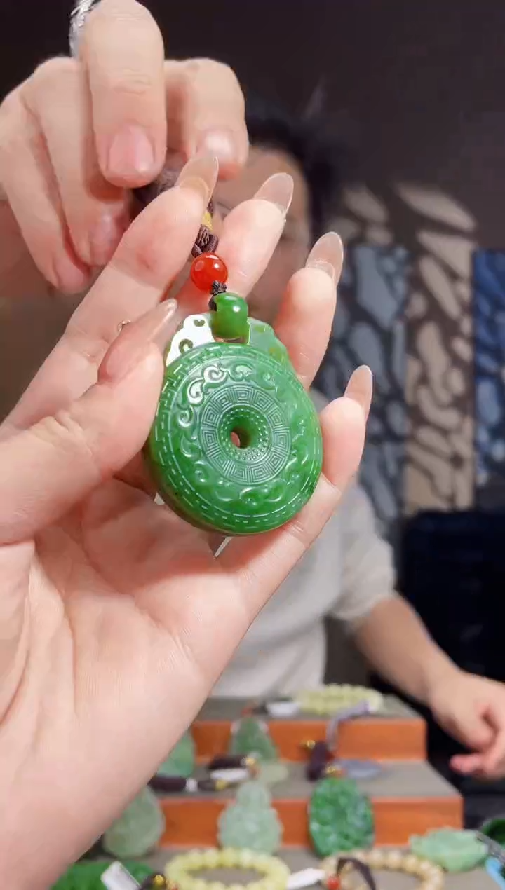 【闪购商品】和田玉颈饰未镶嵌拍一发一