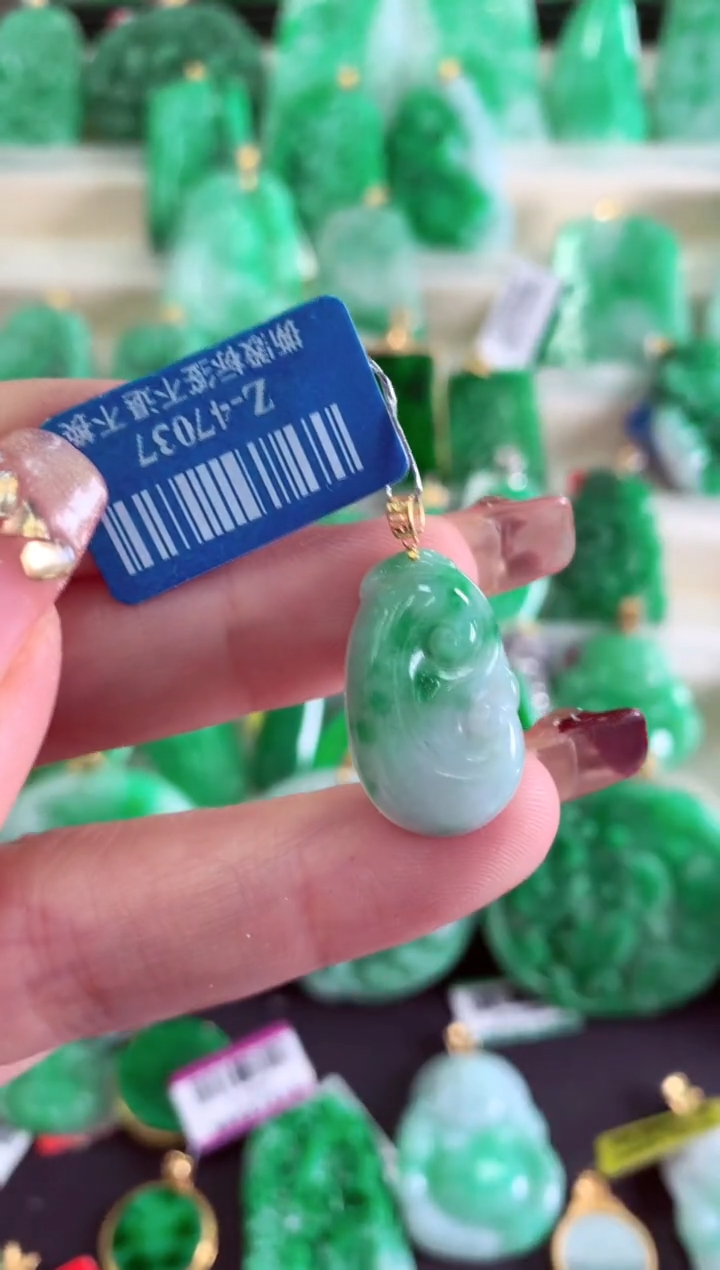 【闪购商品】翡翠吊坠(不含链)18K金镶嵌挂件