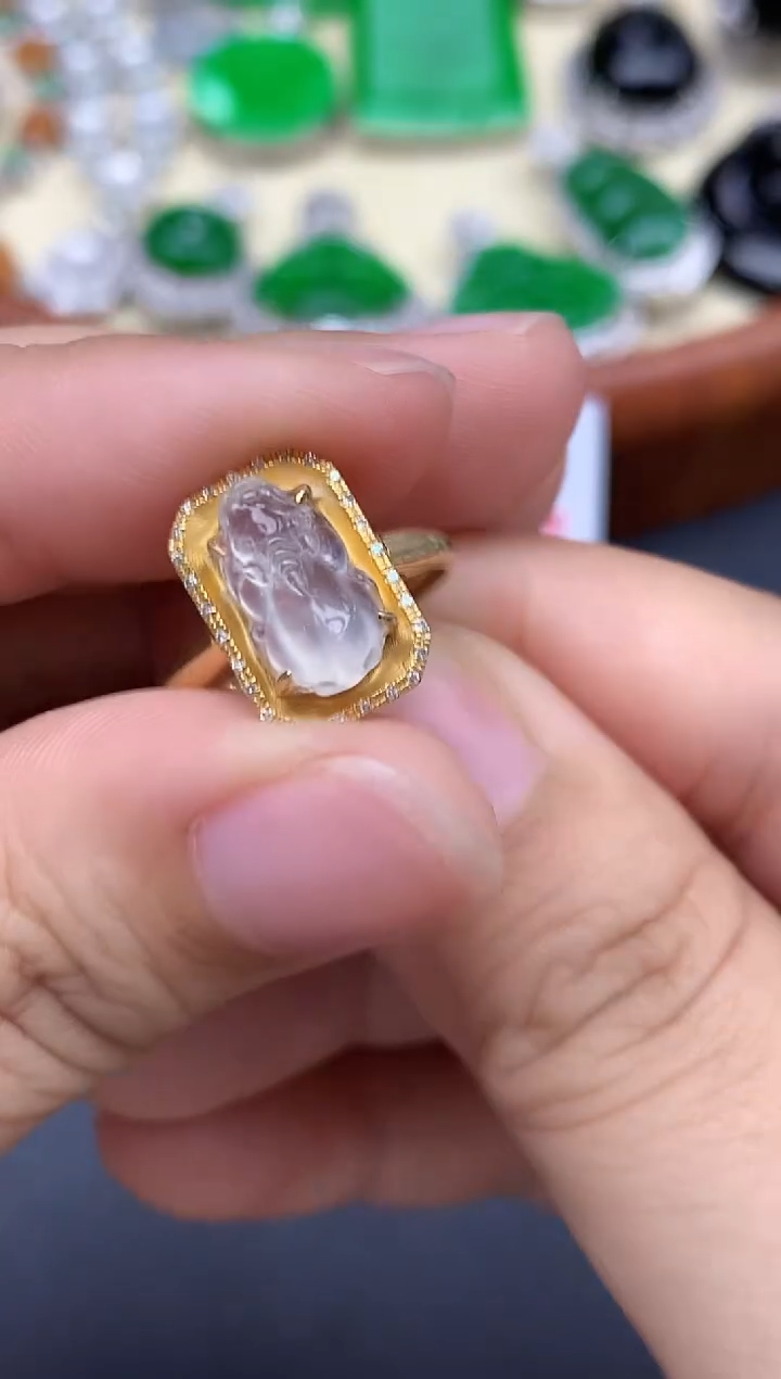 18K金镶嵌戒指翡翠472-中国好珍宝