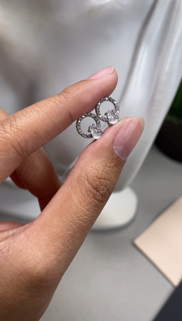 【闪购商品】翡翠颈饰银S925镶嵌翡翠冰种蛋面