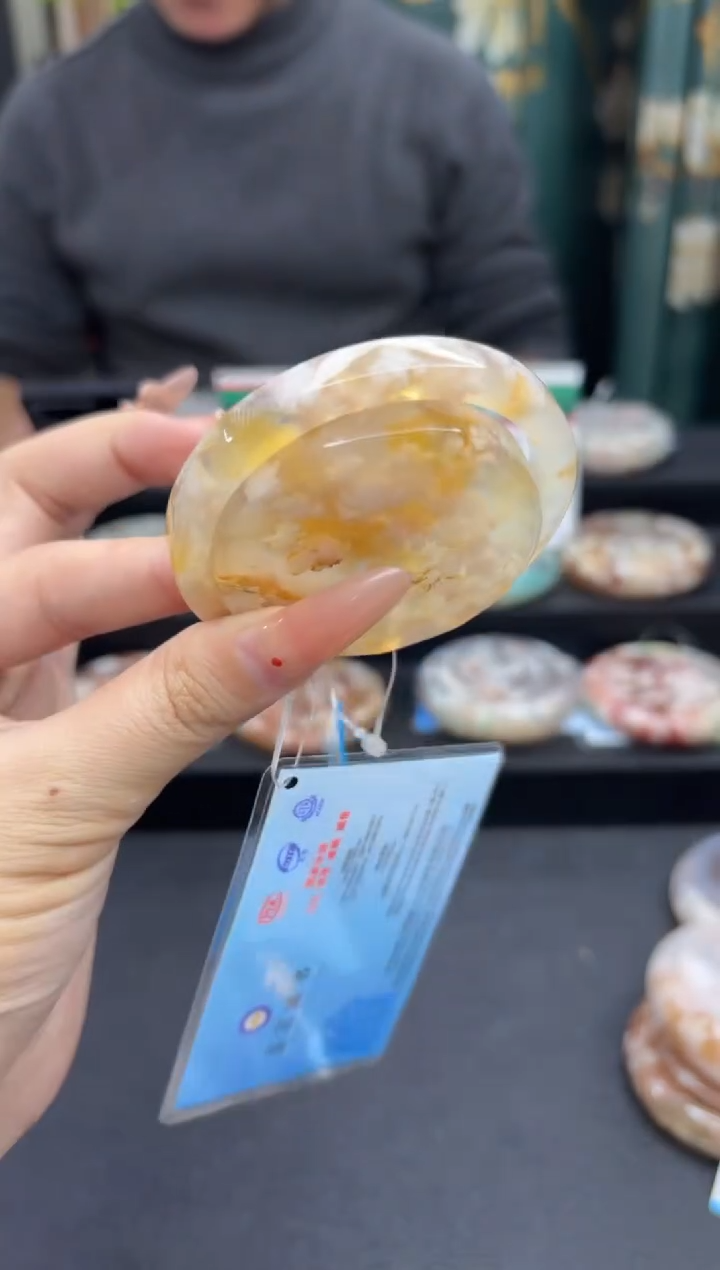 【闪购商品】石英质玉手镯未镶嵌124（56圈赠送镯心）