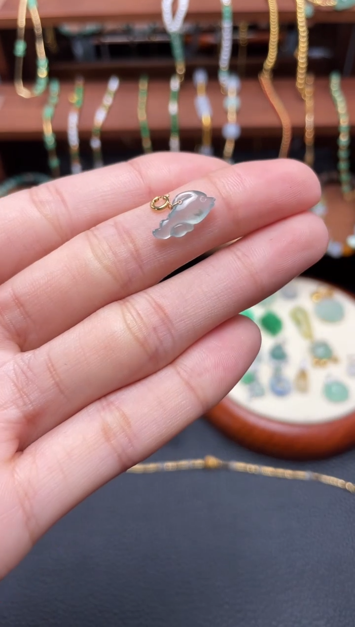 【闪购商品】翡翠吊坠(不含链)18K金镶嵌一个  JK710