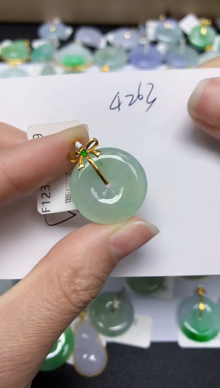 【闪购商品】翡翠颈饰18K金镶嵌 天然翡翠A货