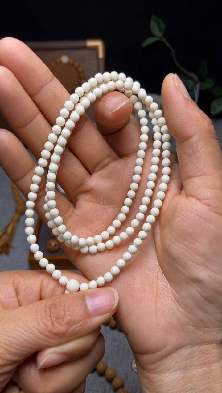 吊坠猴头核桃V****?猛犸小米珠4+*大约160k+猛犸小三通