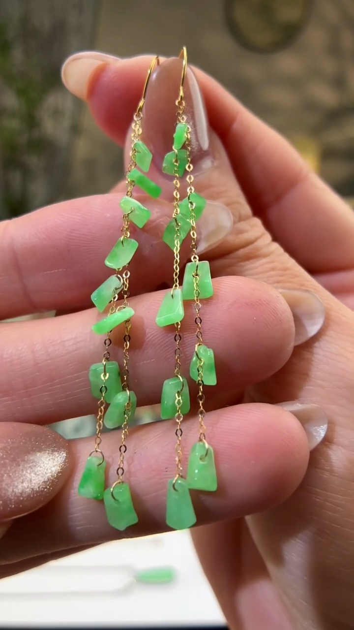 18K金镶嵌翡翠耳饰耳饰