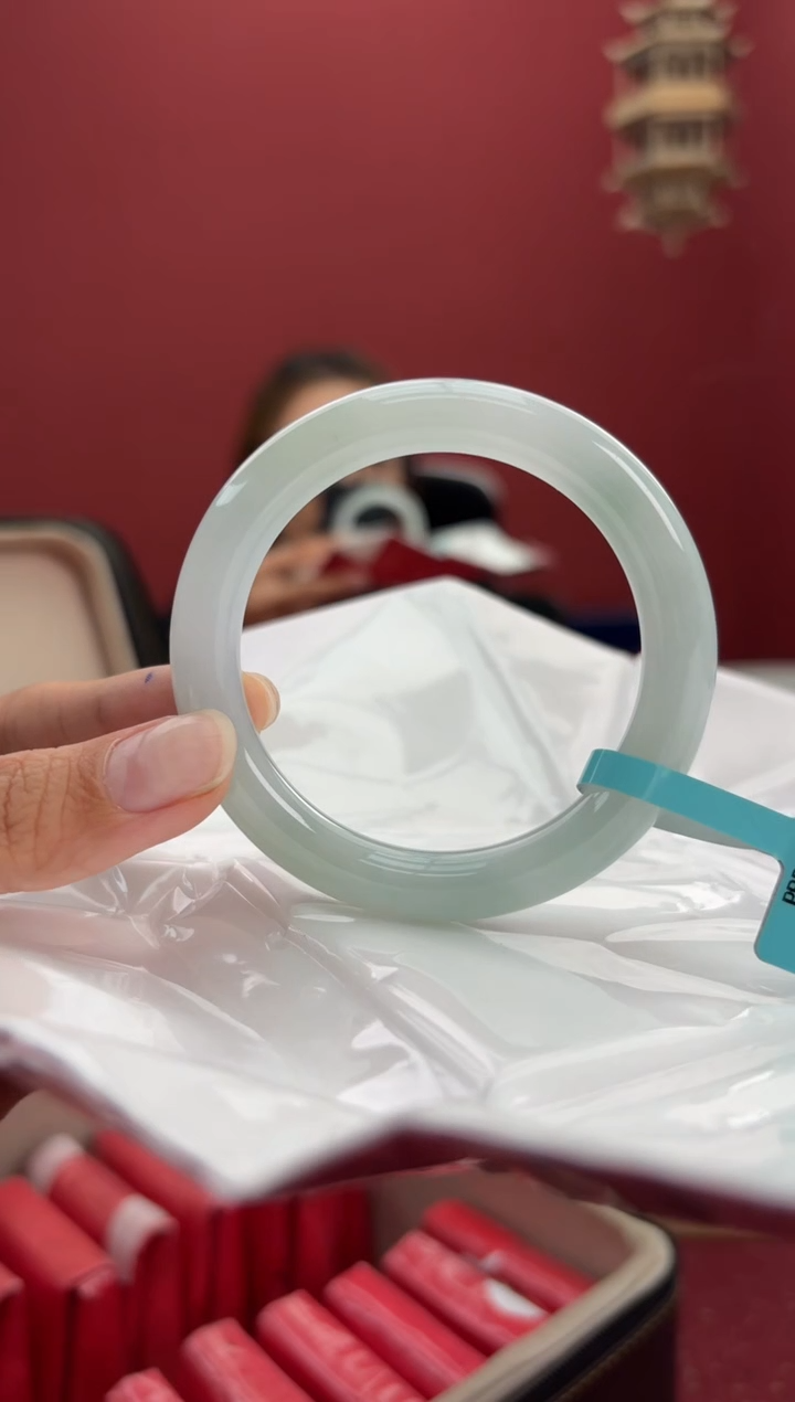 翡翠手镯（圆镯）未镶嵌2手镯