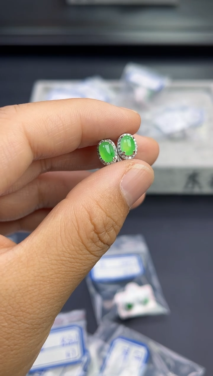 翡翠银S925镶嵌耳饰多人