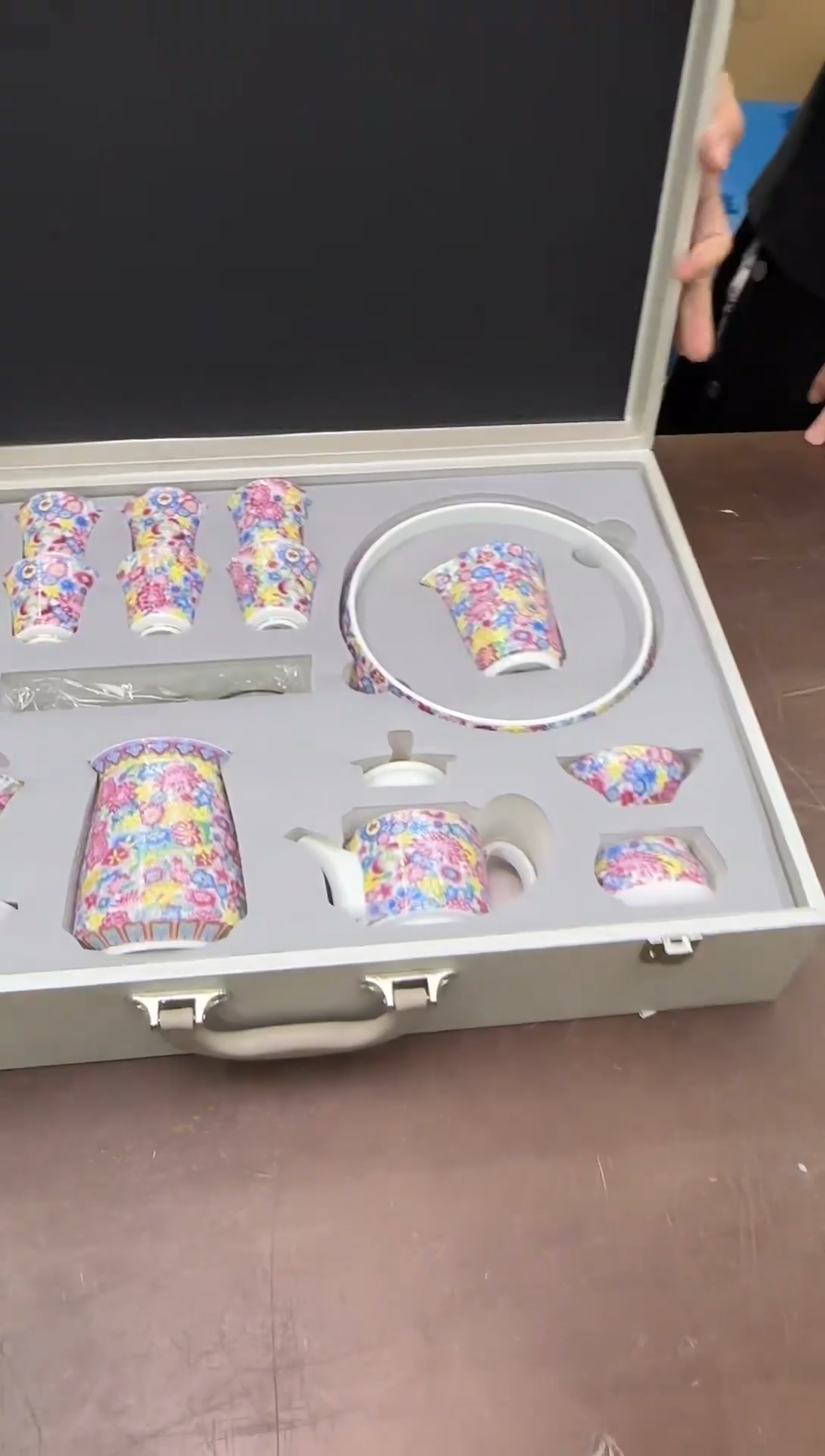 瓷片小强茶具套装