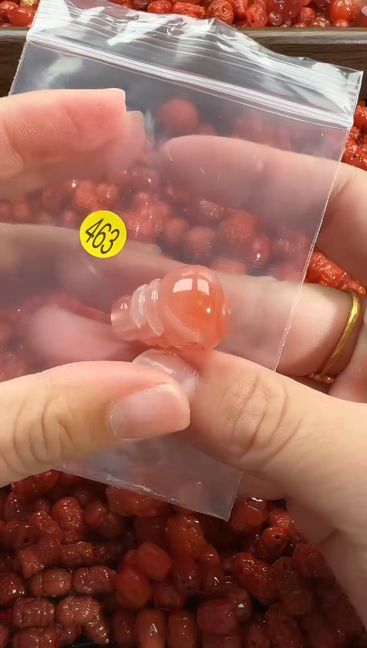 颈饰未镶嵌南红玛瑙1