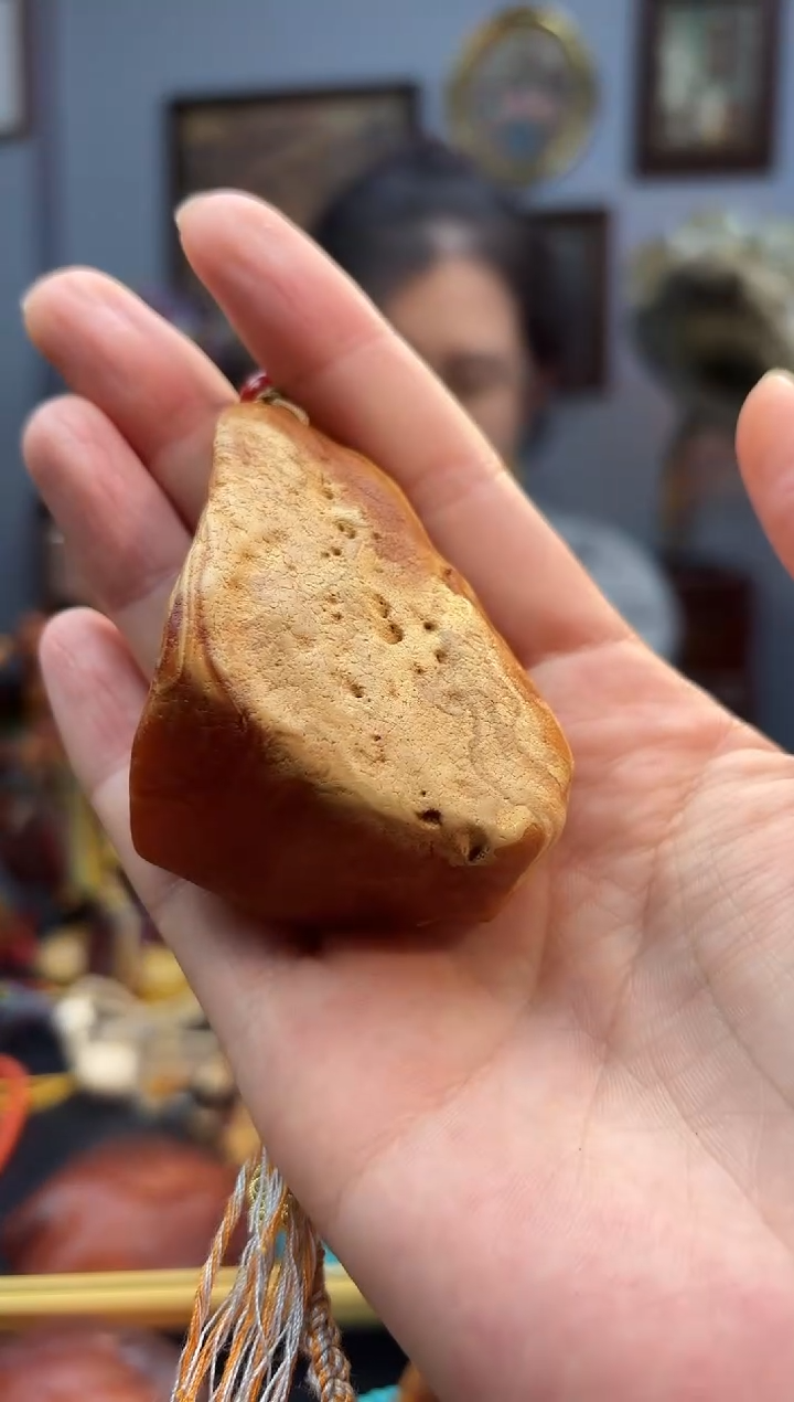 琥珀颈饰未镶嵌吊坠