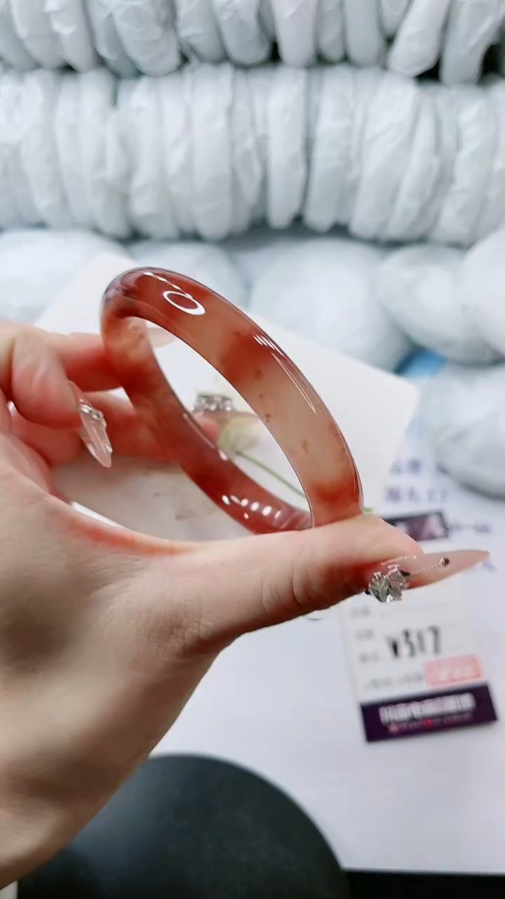 【闪购商品】石英质玉手镯未镶嵌多样性发货V317