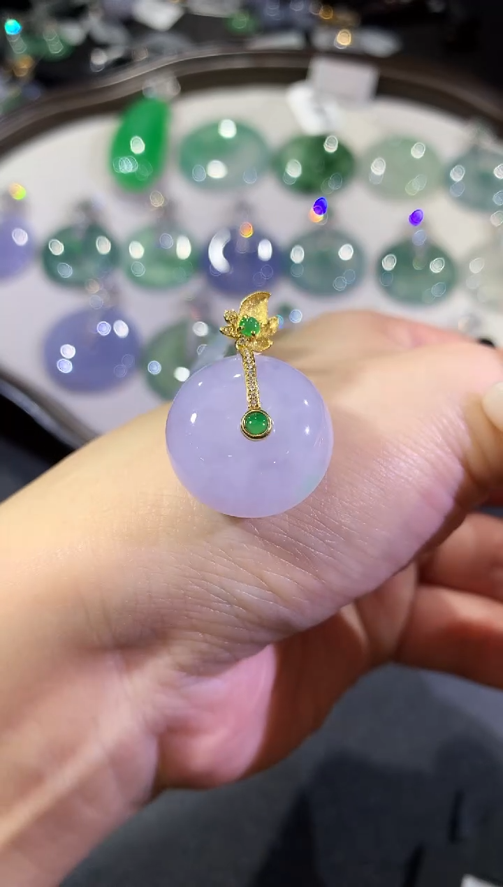 【闪购商品】翡翠吊坠(不含链)18K金镶嵌36-扣子