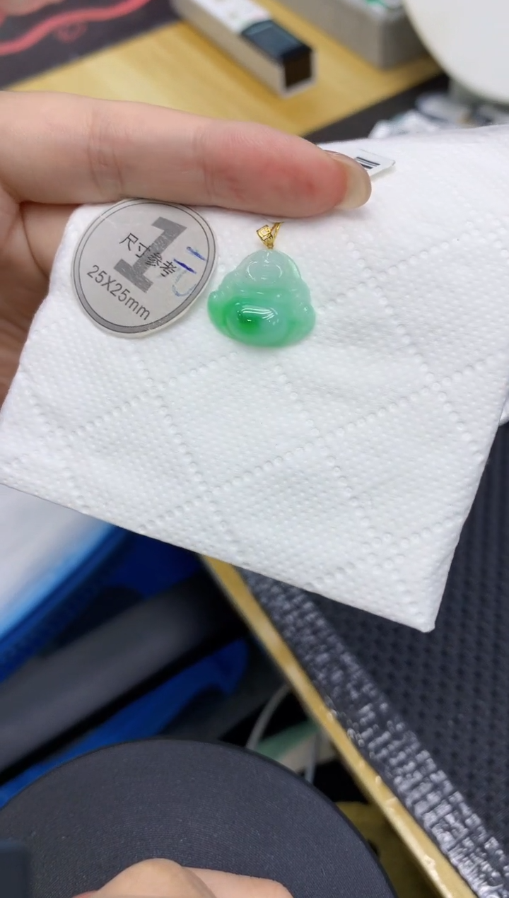 颈饰18K金镶嵌翡翠1111111