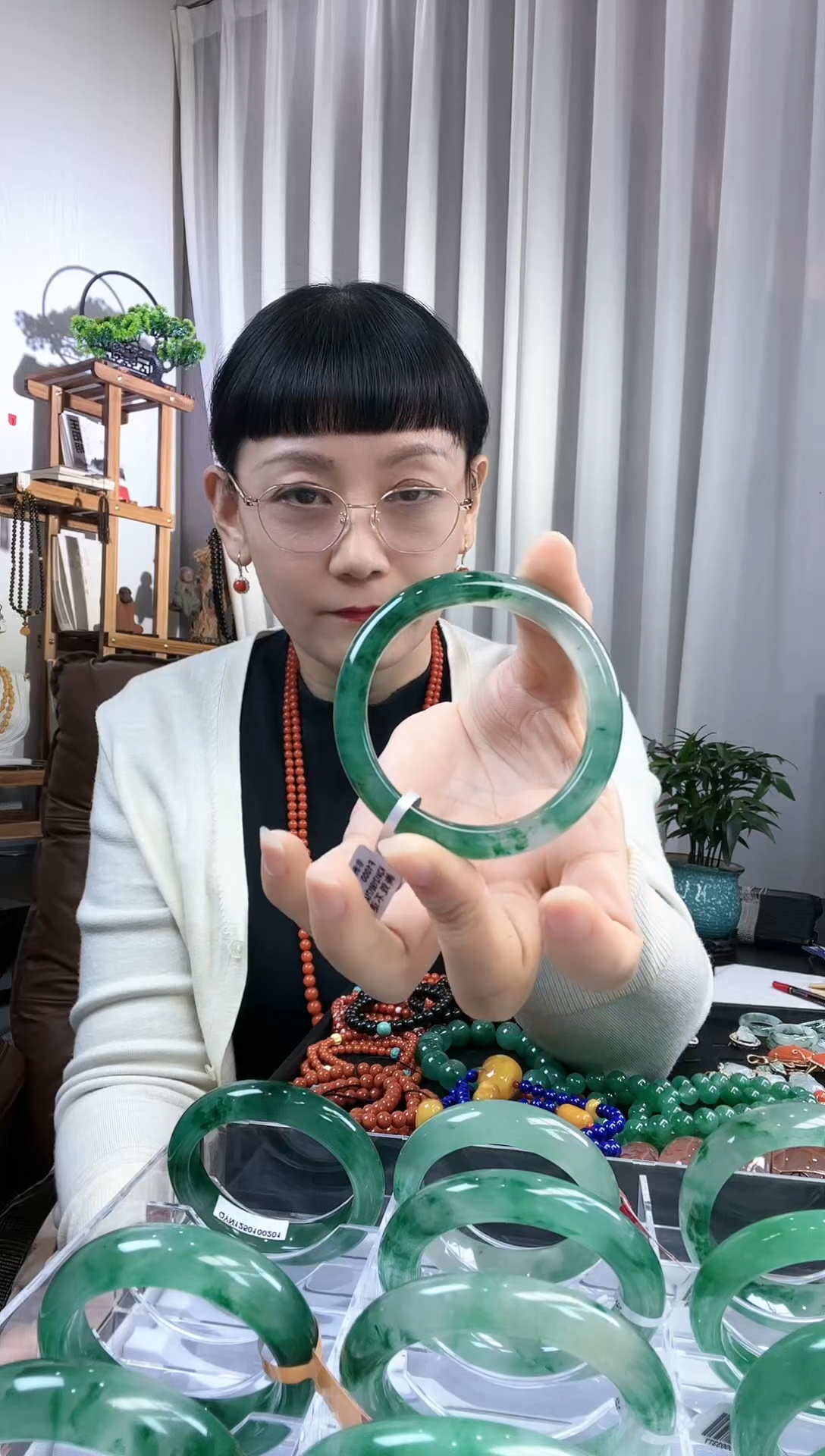 【闪购商品】石英质玉手镯未镶嵌 手镯 未镶