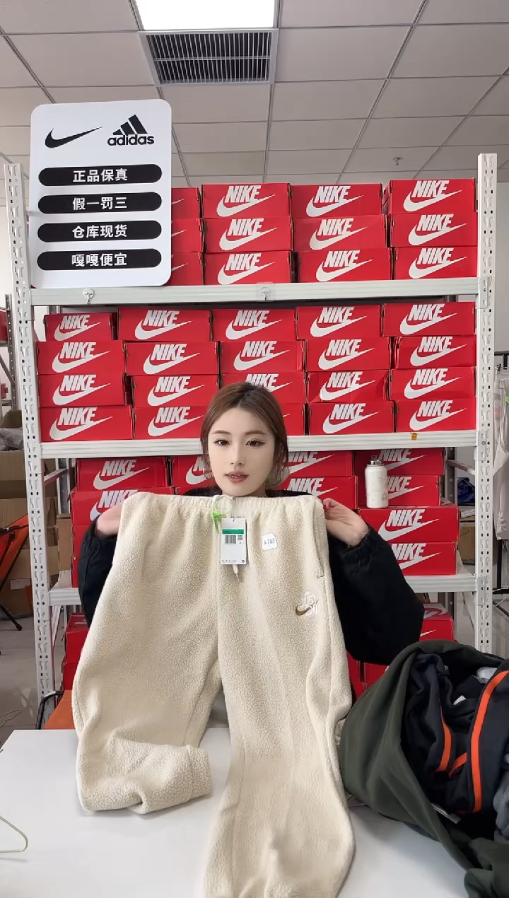 -闪购编码789 NIKE/耐克运动卫衣卫裤以直播间过款为主 尺码-xl