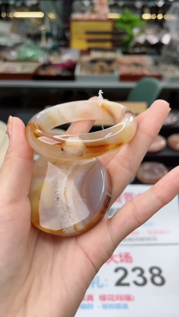 【闪购商品】石英质玉手镯未镶嵌54圈口（赠品镯心）3321099