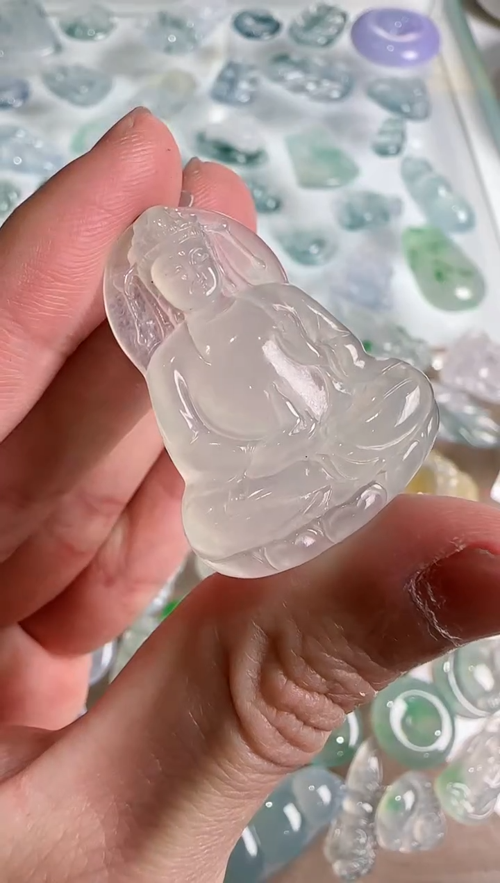 【闪购商品】翡翠吊坠(不含链)未镶嵌··