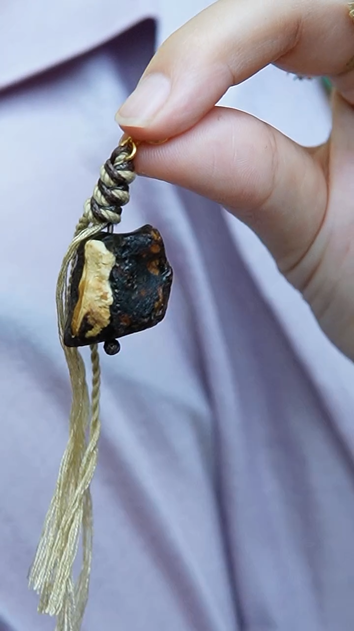 【闪购商品】琥珀裸石未镶嵌原石