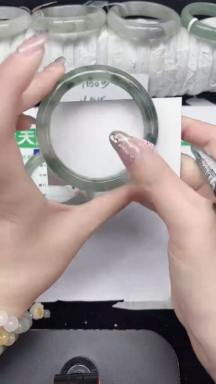 未镶嵌手镯石英质玉94-58/59