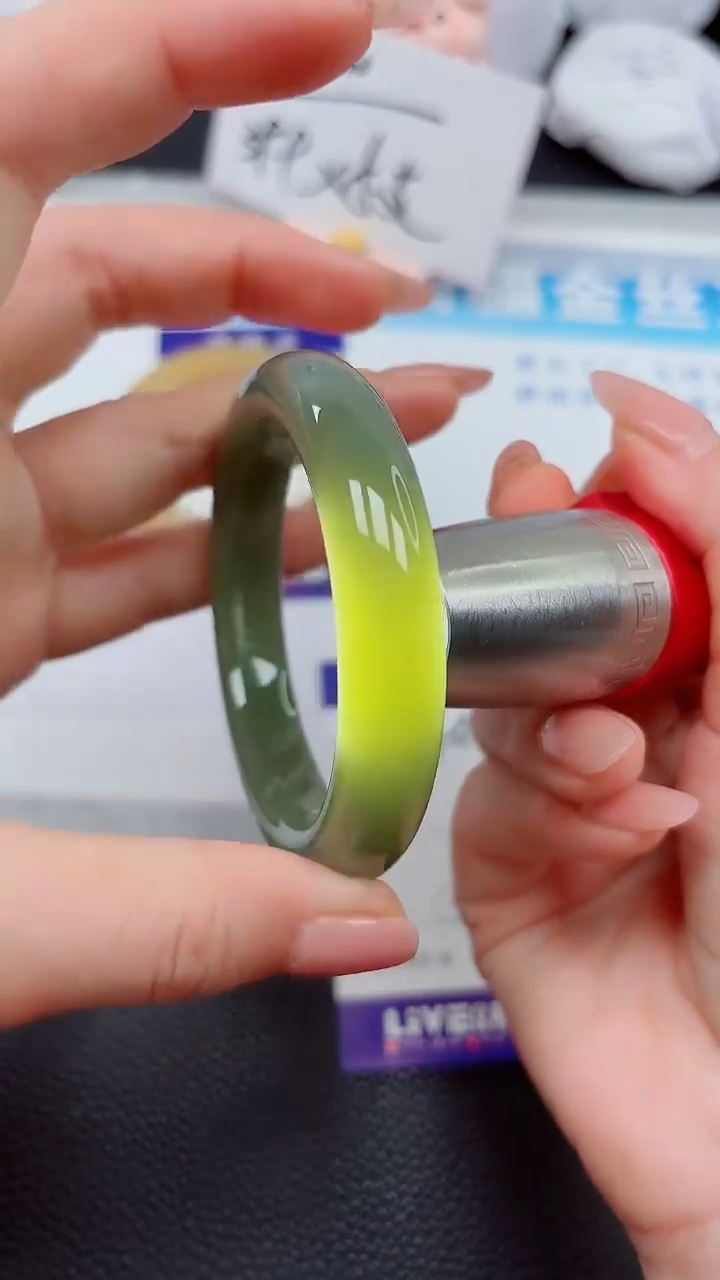 【闪购商品】和田玉手镯未镶嵌440