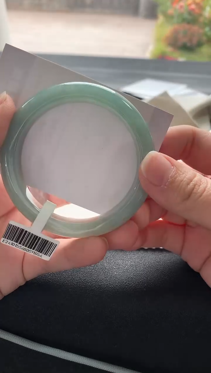 【闪购商品】翡翠手镯未镶嵌56.7正圈买断Y1054