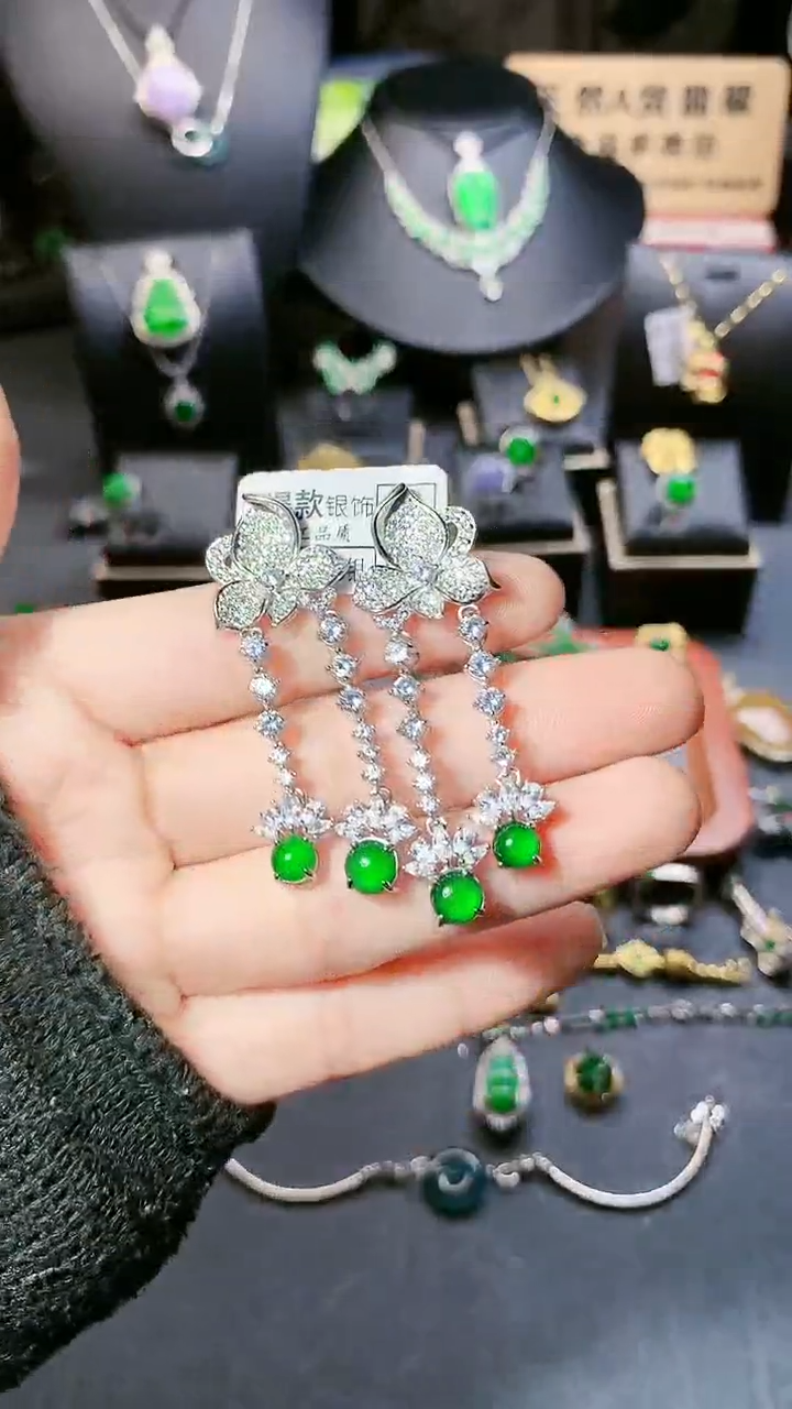 【闪购商品】翡翠耳饰银S925镶嵌耳饰